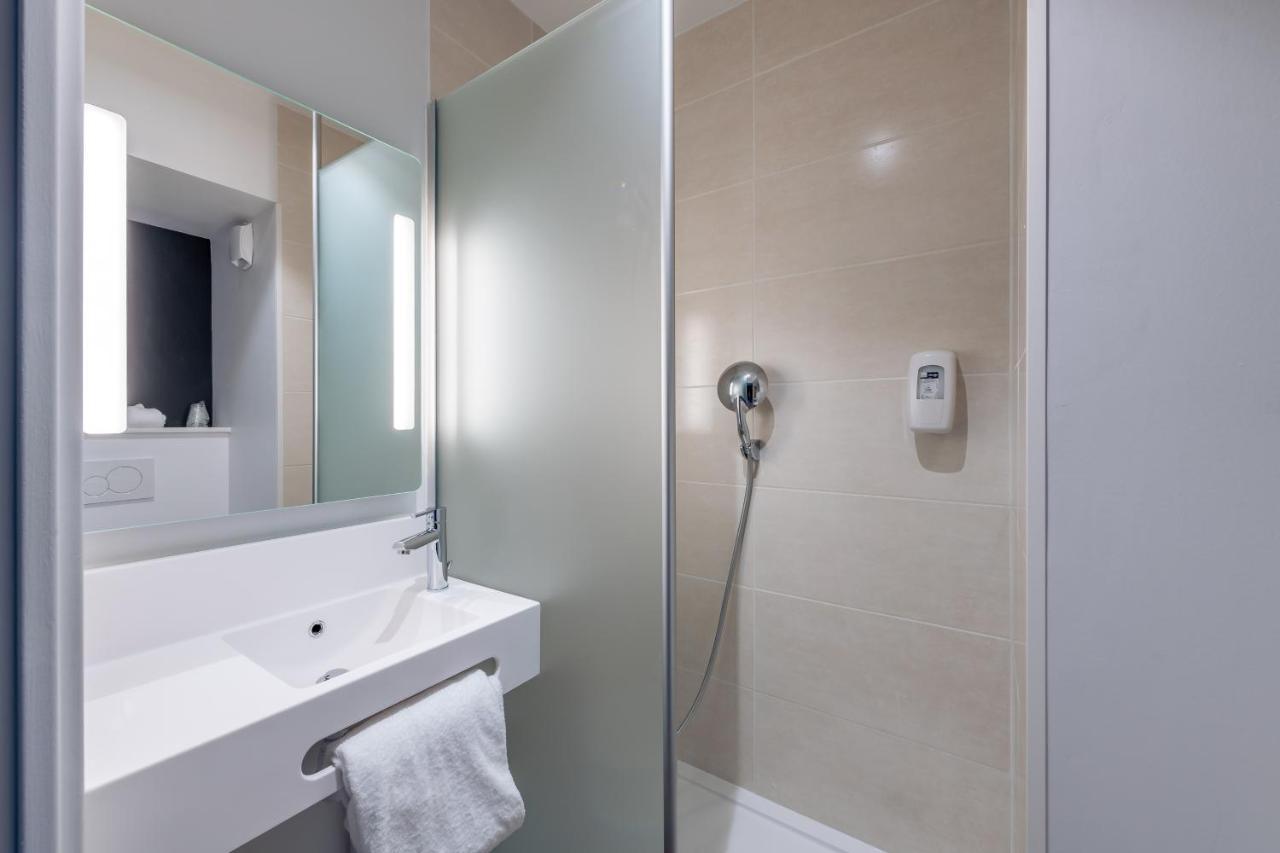 B&B Hôtel Paris Meudon Vélizy Exterior foto
